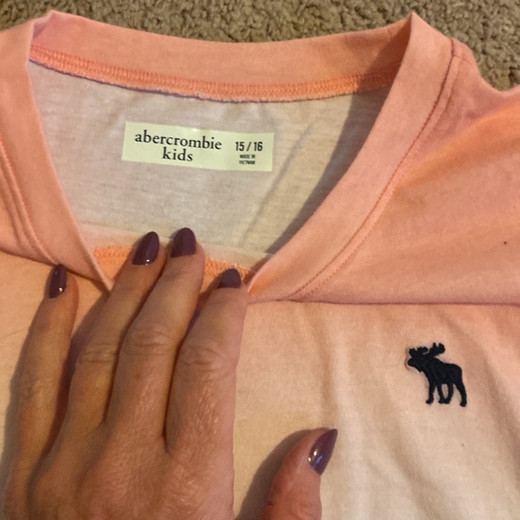 2 short sleeve and 2 long sleeve shirts. All 15/16 except the white. - Picture 7 of 7